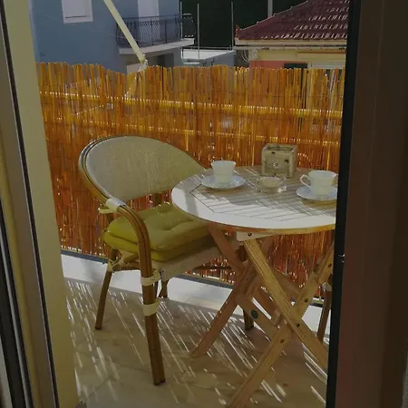 Night Flower アパート アルゴストリオン